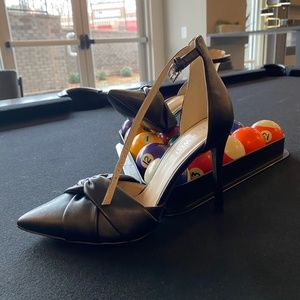 Nine West Black Pointed Toe Heels